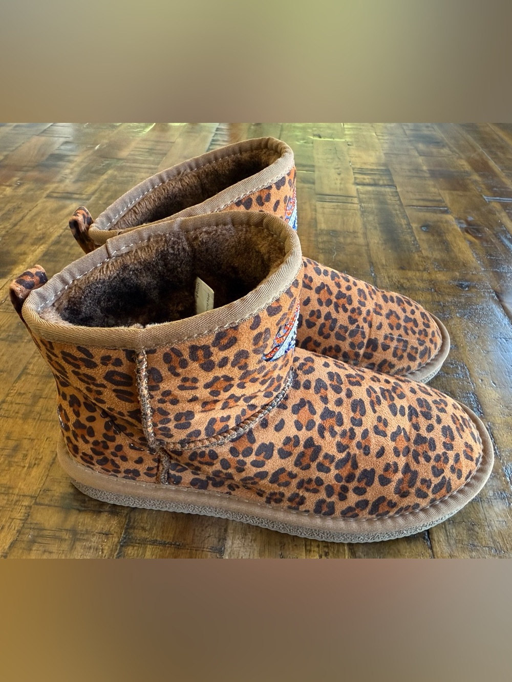 NFL Denver Broncos Leopard Boots • Women’s 8 • Crystal Logo • Faux Fur •